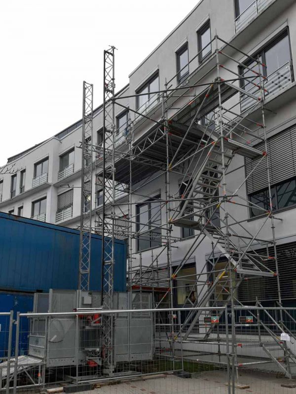 Gerüst- und Aufzugs-Konstruktionen Kerckhoff-Klinik in Bad Nauheim